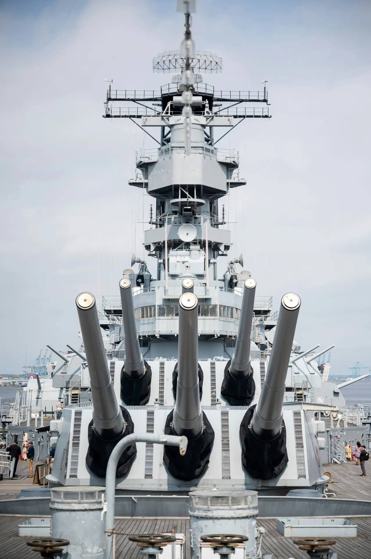 Norfolk waterfront battleship service area